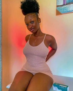 Western Province Escorts – Ubwiza bw’Imisozi n’Uburyohe bw’Amazi y’Iburengerazuba